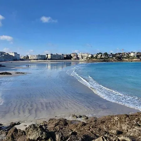 Les Trois Plages