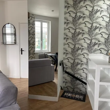 Les Trois Plages Apartment